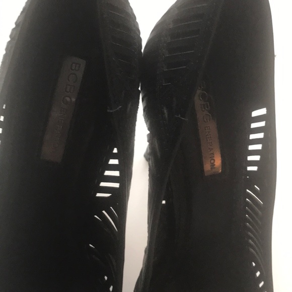 BCBG Ovation Black Heels - Picture 2 of 6